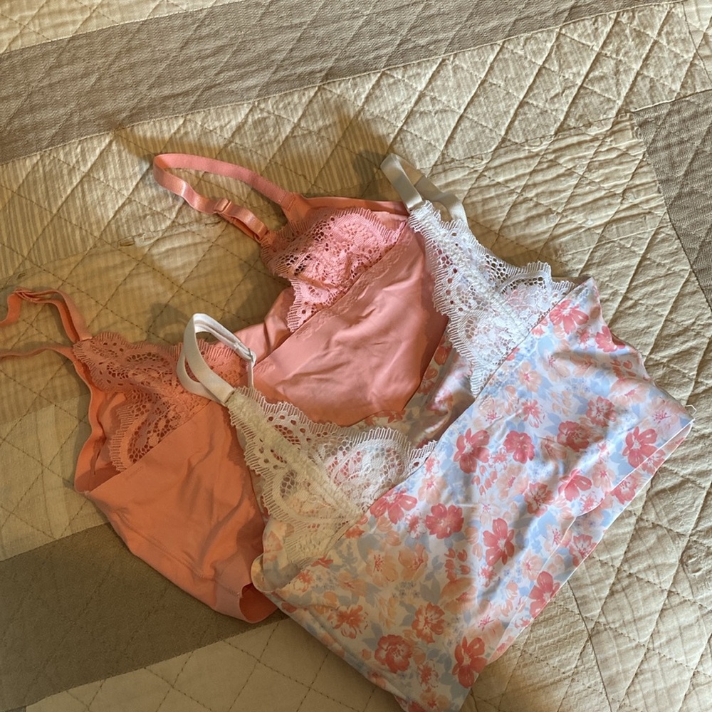 Set of 2 bralettes - Picture 2 of 5